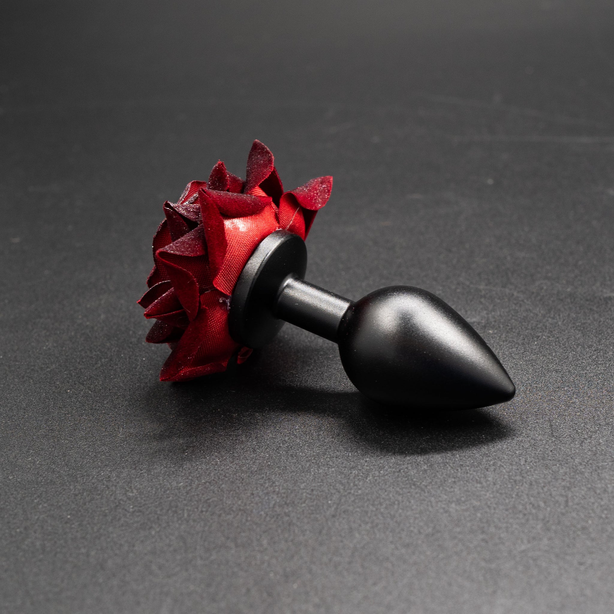 LIMITED Thorned Rose Butt Plug Matte Black ademishia LIMITED Thorned Rose Butt Plug Matte Black ademishia